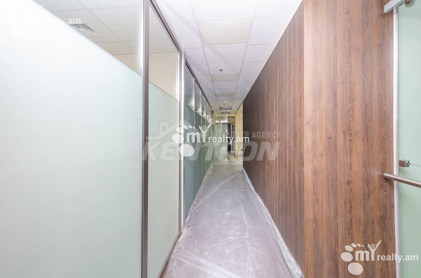 Снять коммерческoе помещение Г.Лусаворич ул, Центр Ереван, 153214