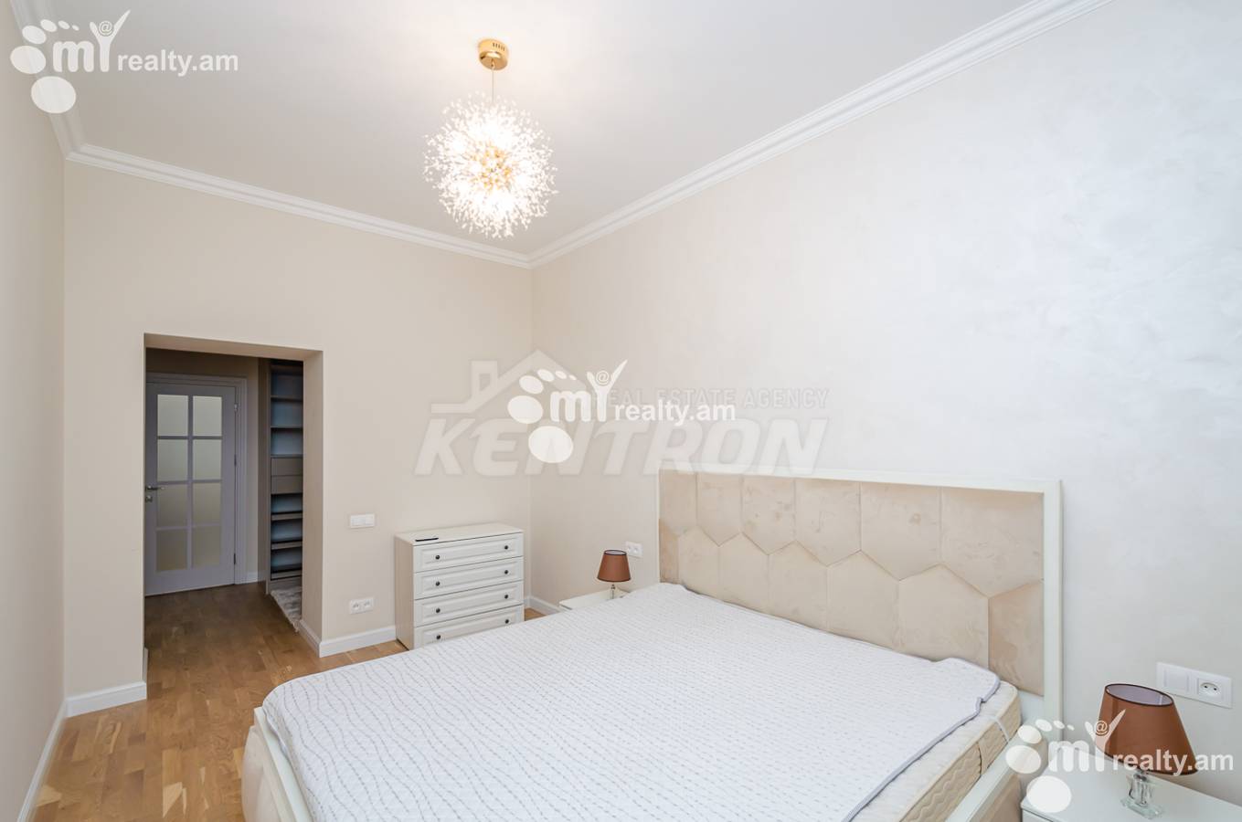 3 սենյականոց բնակարան  Նալբանդյան փող, Կենտրոն Երևան, 152842