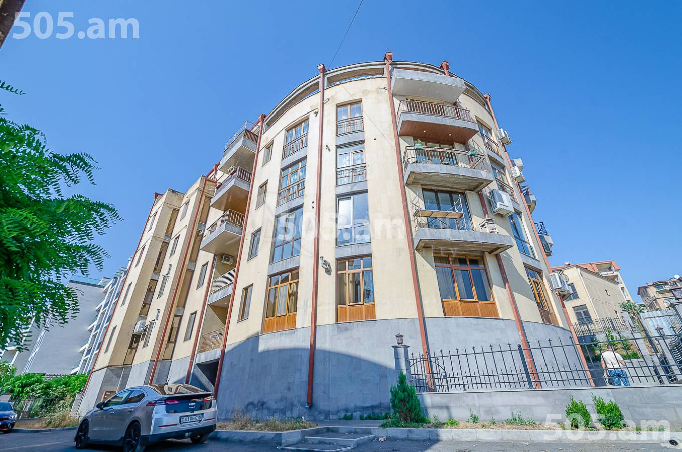 3 bedroom apartment for sale Antarayin St, Center Yerevan, 154788
