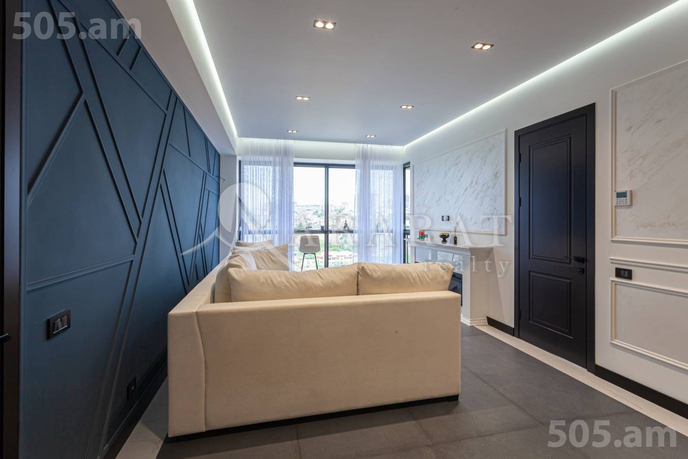 Купить 3 комнатную квартиру Паронян ул, Центр Ереван, 135006