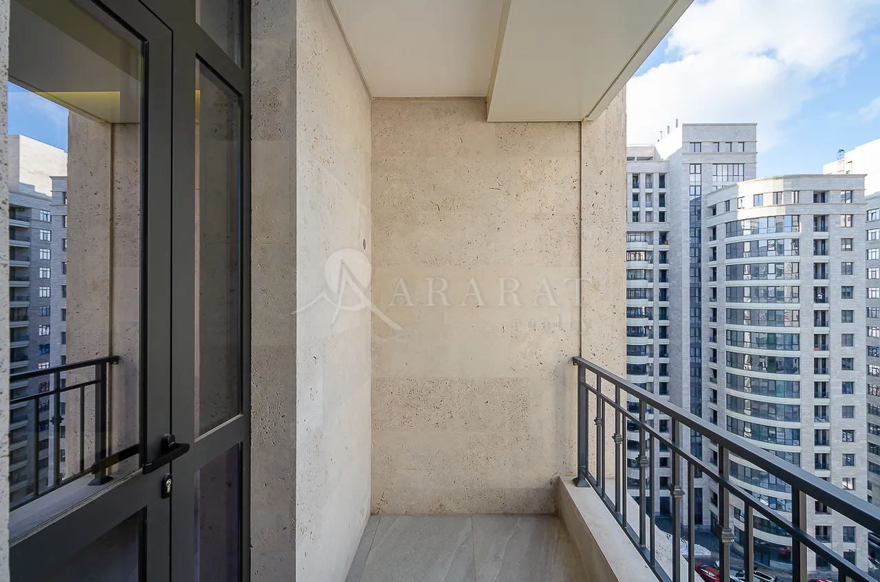 3 սենյականոց բնակարան  Արշակունյաց պող, Կենտրոն Երևան, 158814