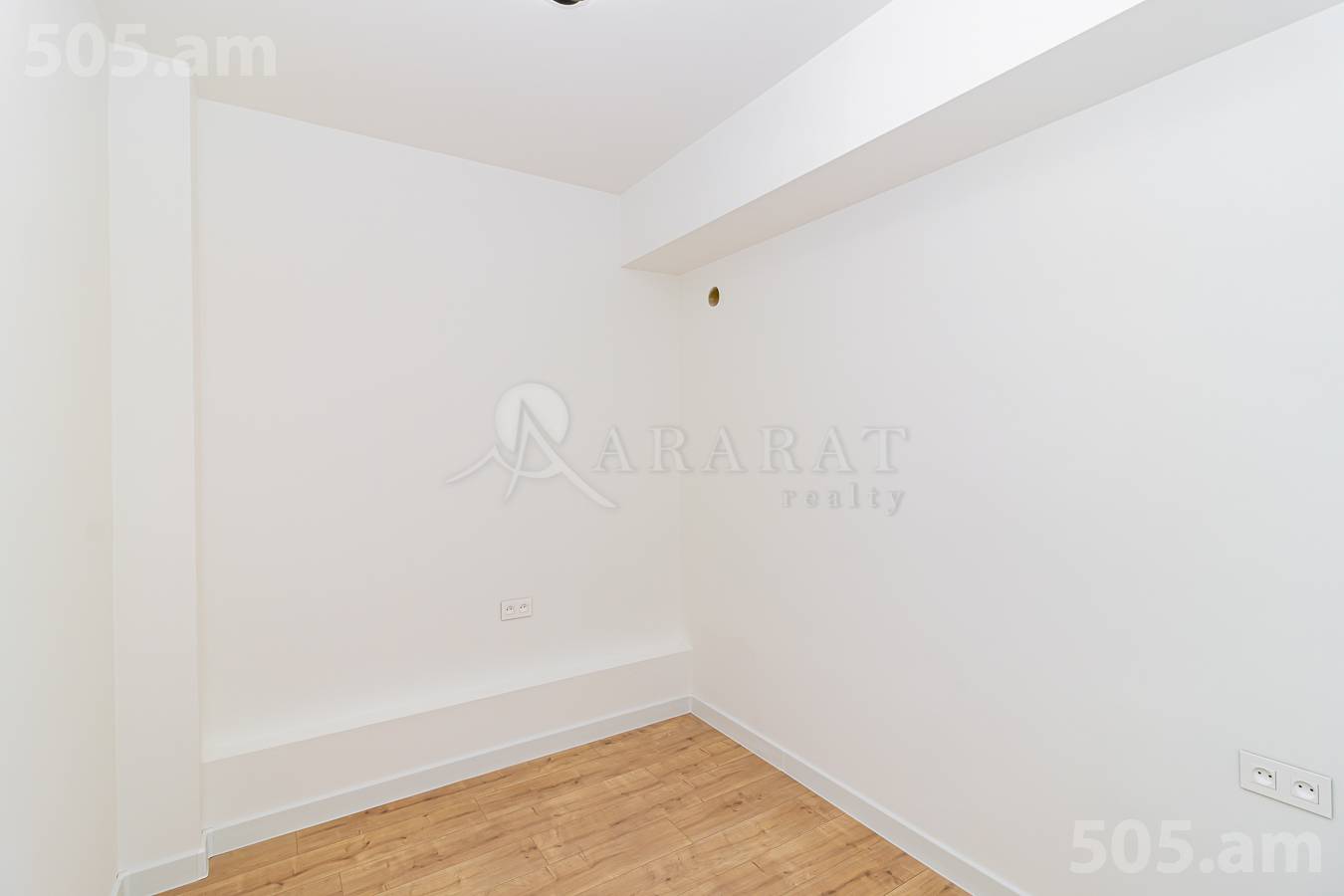 Commercial for rent خیابان آرگیشتی, مرکز شهر ایروان, 149934