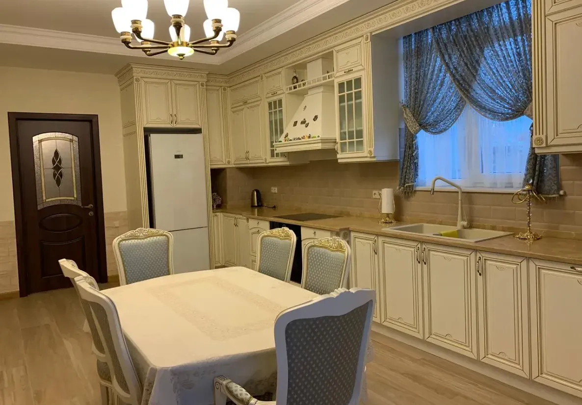 4 սենյականոց բնակարան  Ն. Զարյան փող, Արաբկիր Երևան, 160559