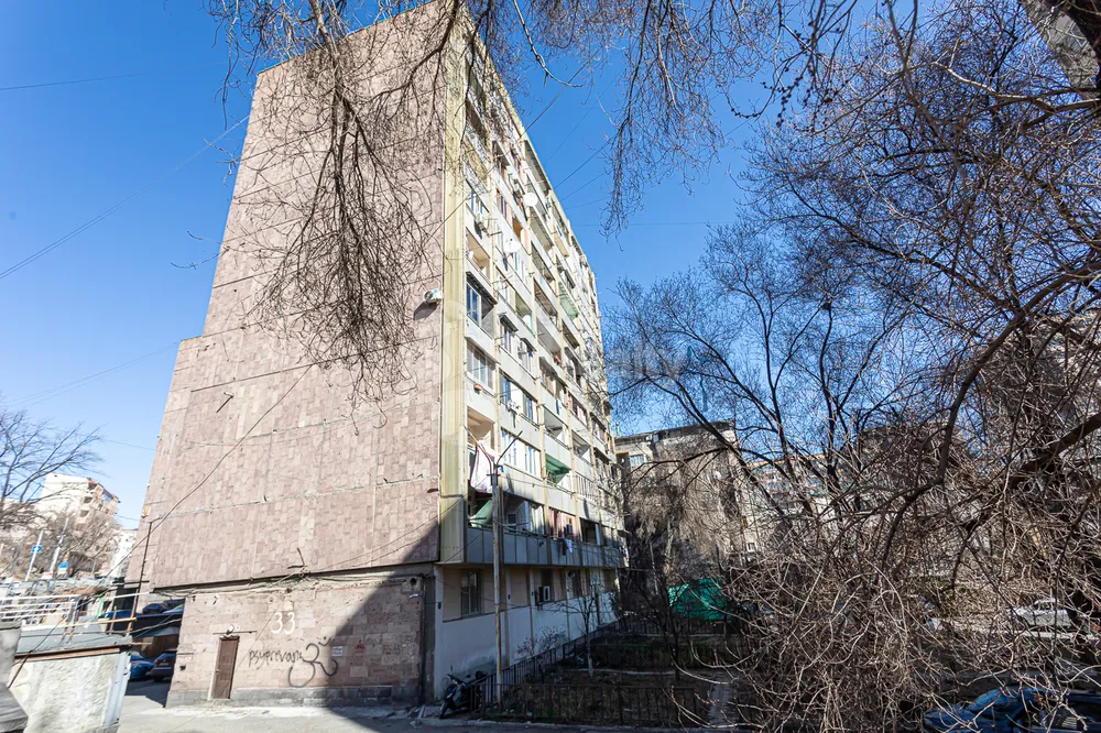 bnakaran/3-senyakanoc/Saryan+St/Center/Yerevan