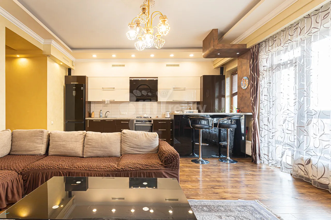 3 bedroom apartment for sale Kievyan St, Arabkir Yerevan, 157882