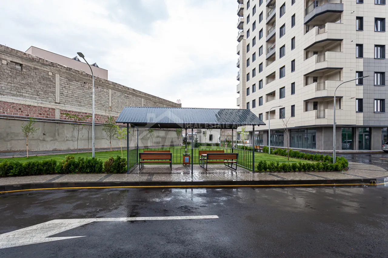 Купить 3 комнатную квартиру Асратян ул., Ачапняк Ереван, 157404