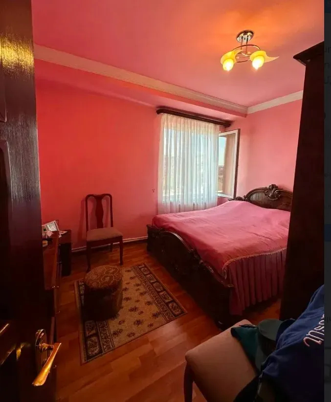 3 bedroom apartment for sale Abovyan St, Center Yerevan, 161096