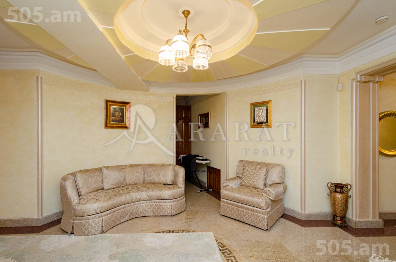 Купить 3 комнатную квартиру Северный пр, Центр Ереван, 149307