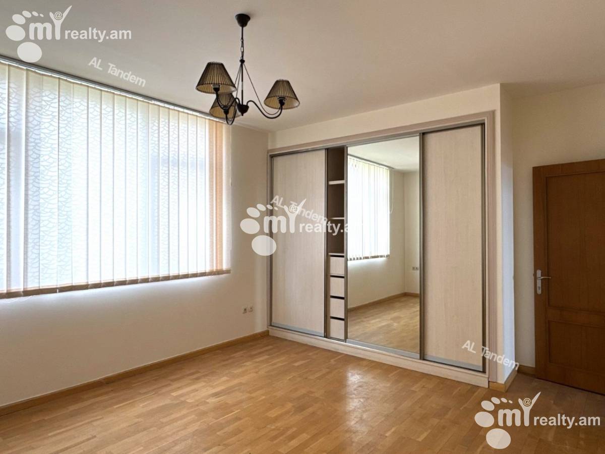 Commercial for rent خیابان آنتارایین, مرکز شهر ایروان, 155678