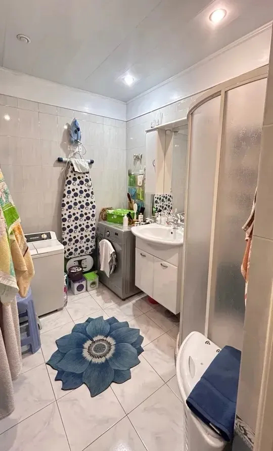 3 bedroom apartment for sale خیابان برادران اوربِلی, عربگیر ایروان, 159124