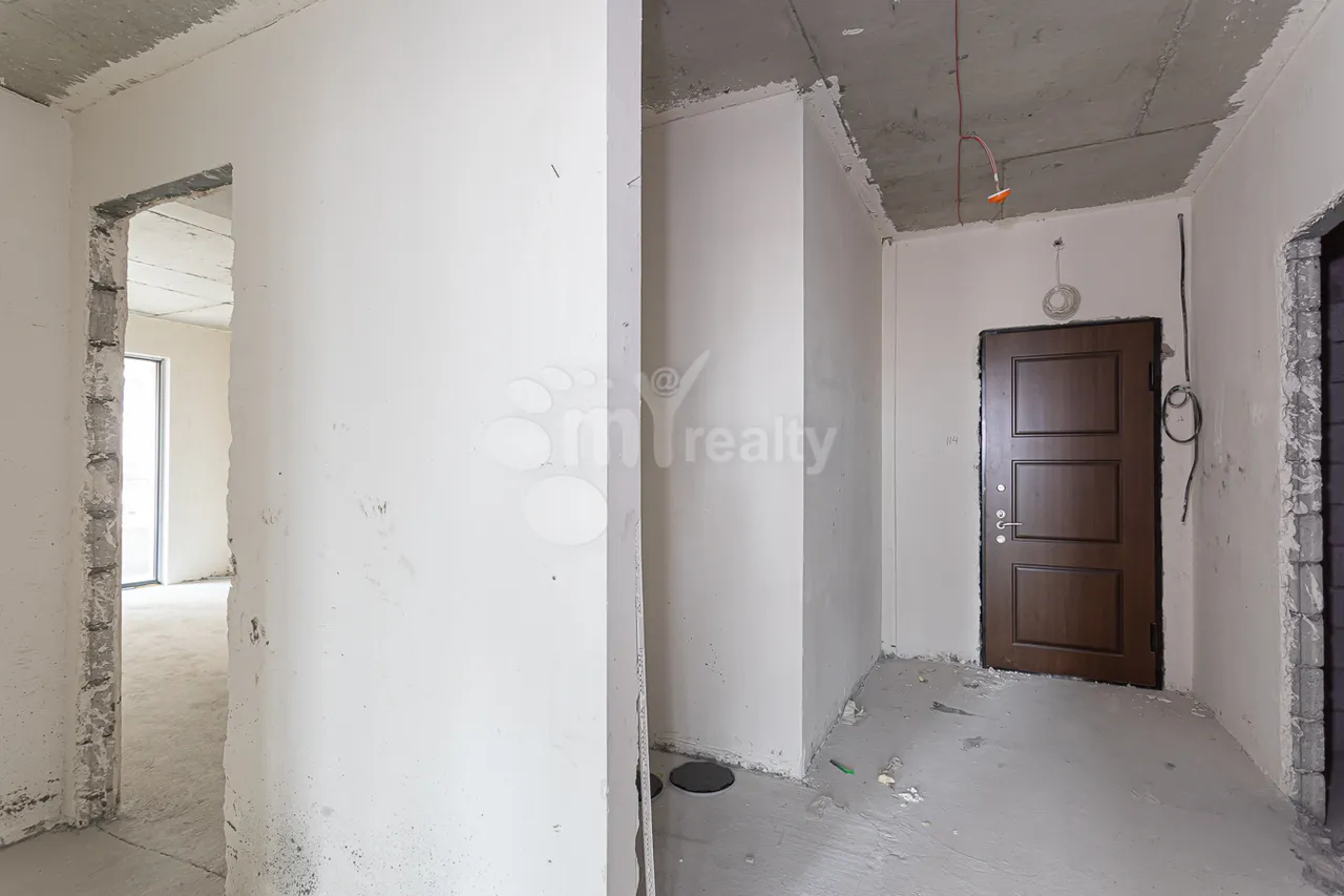 4 սենյականոց բնակարան  Կ. Ուլնեցու փող., Քանաքեռ-Զեյթուն Երևան, 160033