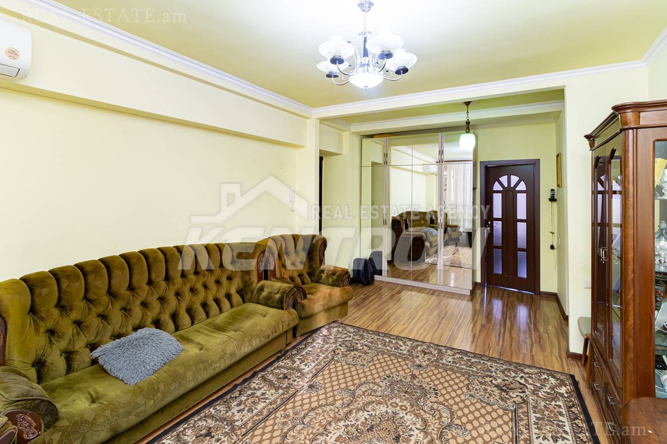 3 bedroom apartment for sale Saryan St, Center Yerevan, 135755
