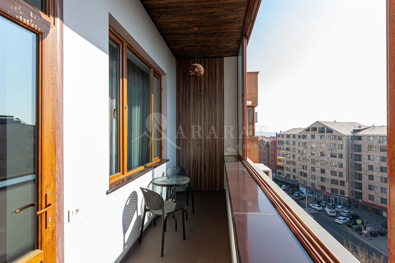 4 bedroom apartment for sale Azatutyan Ave, Arabkir Yerevan, 161890