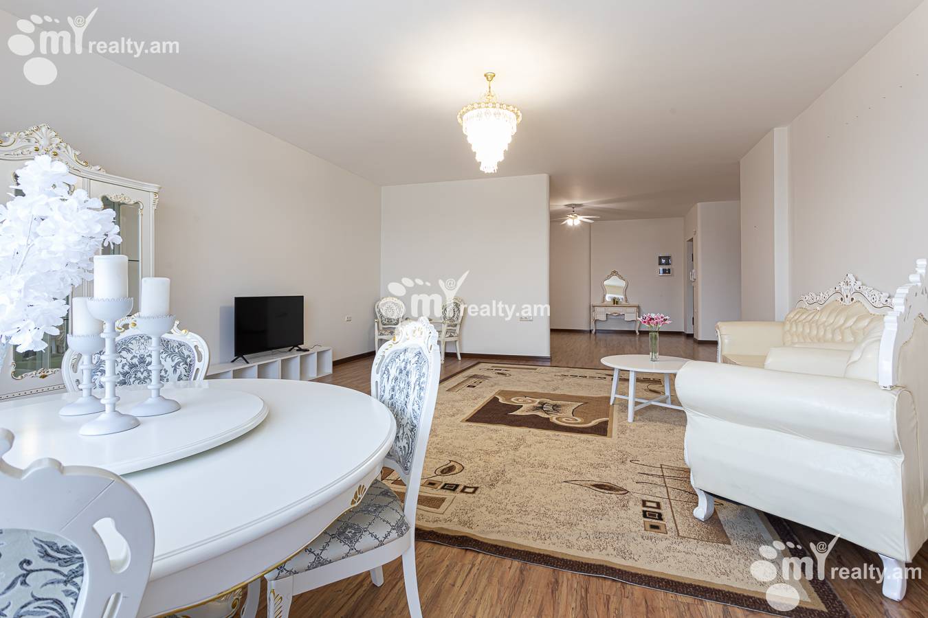 4 bedroom apartment for rent خیابان امیریان, مرکز شهر ایروان, 156946