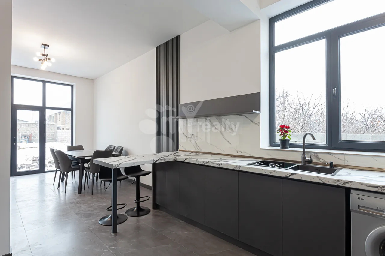 House for sale خیابان 4 آوان, آوان ایروان, 159863