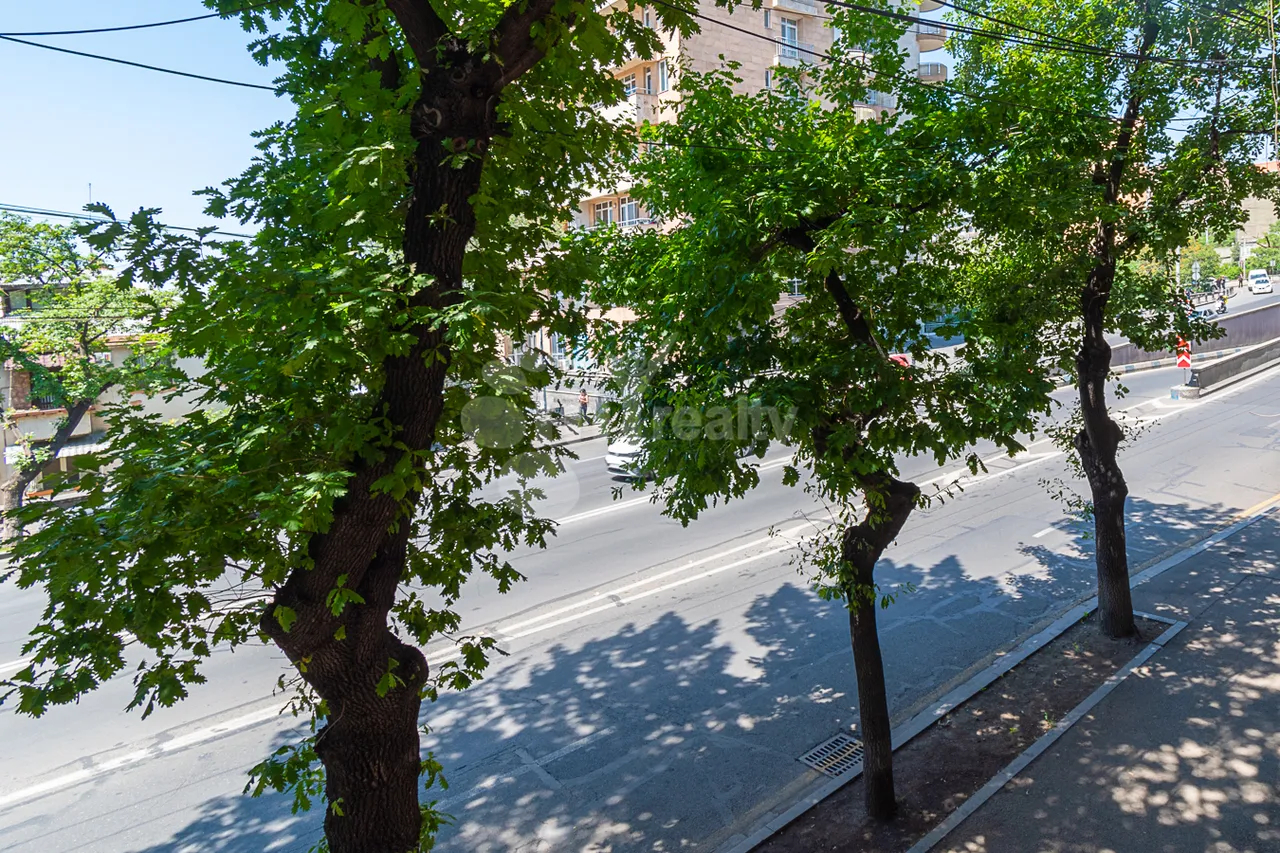 3 bedroom apartment for sale Baghramyan av(Arabkir), Arabkir Yerevan, 160880