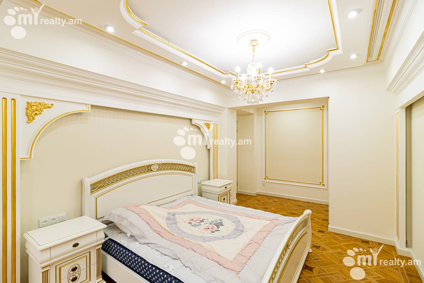 Купить 4 комнатную квартиру Орбели Ехбайрнери ул, Арабкир Ереван, 154537