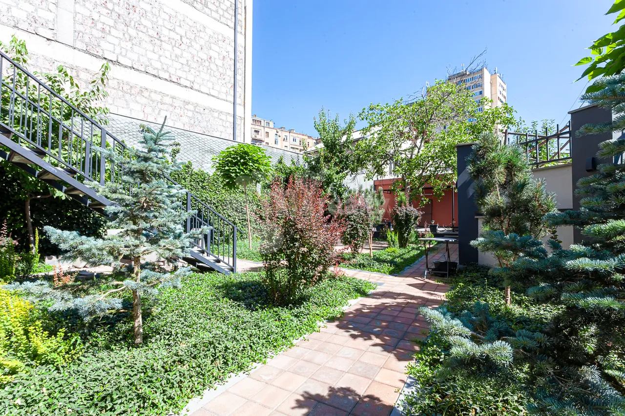 House for sale خیابان فیسکولتورنیکِر, مرکز شهر ایروان, 157326