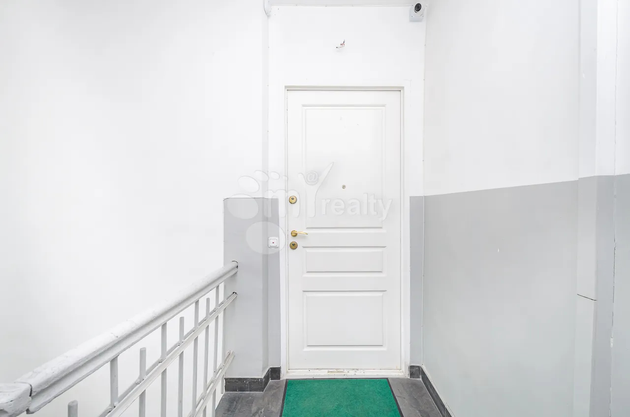 3 bedroom apartment for sale Isahakyan St, Center Yerevan, 161631