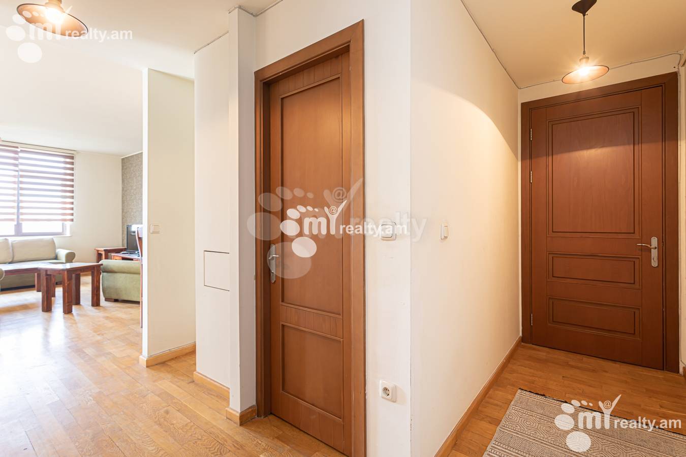 3 bedroom apartment for rent Antarayin St, Center Yerevan, 157028