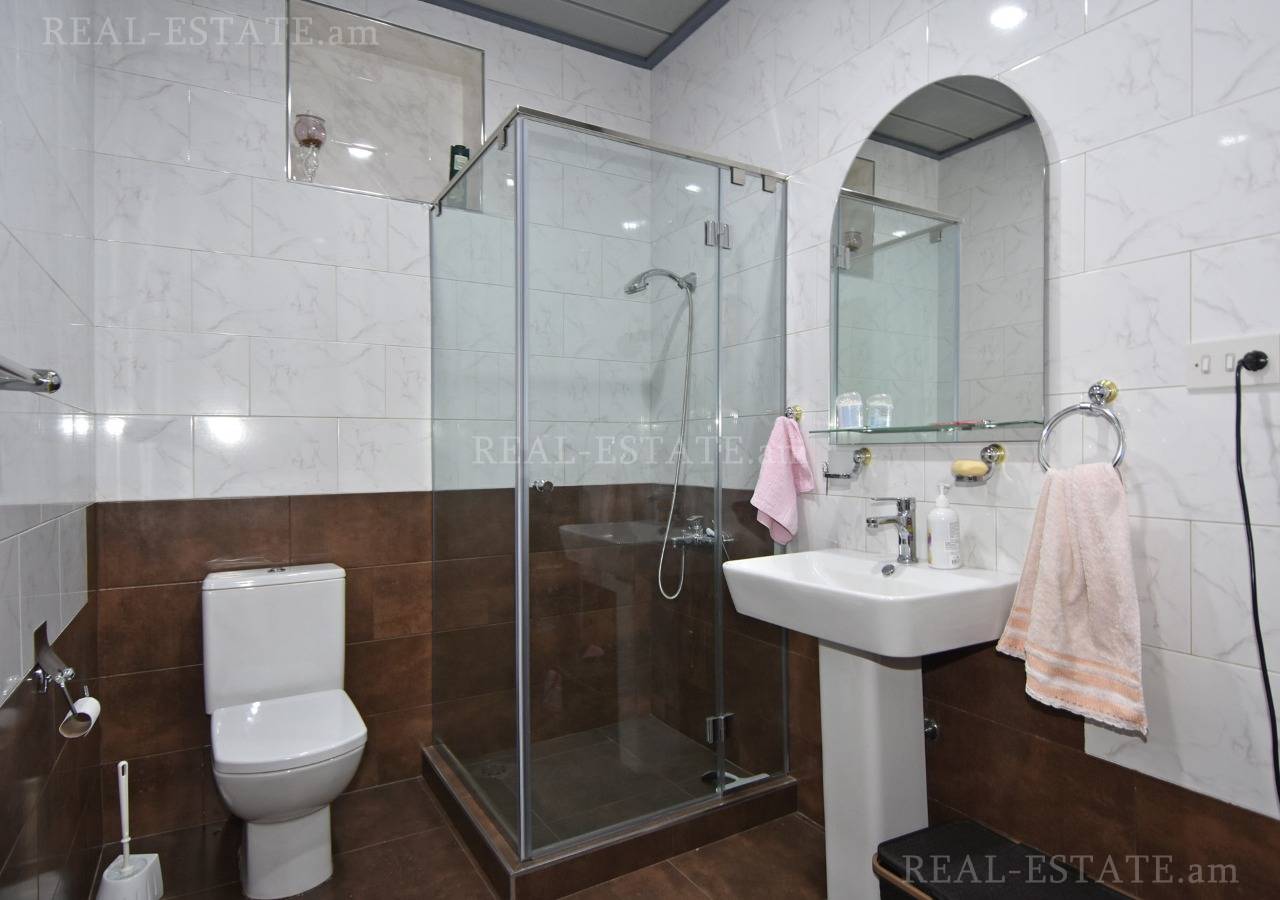 House for sale خیابان داویت بِک, اِرِبونی ایروان, 125271