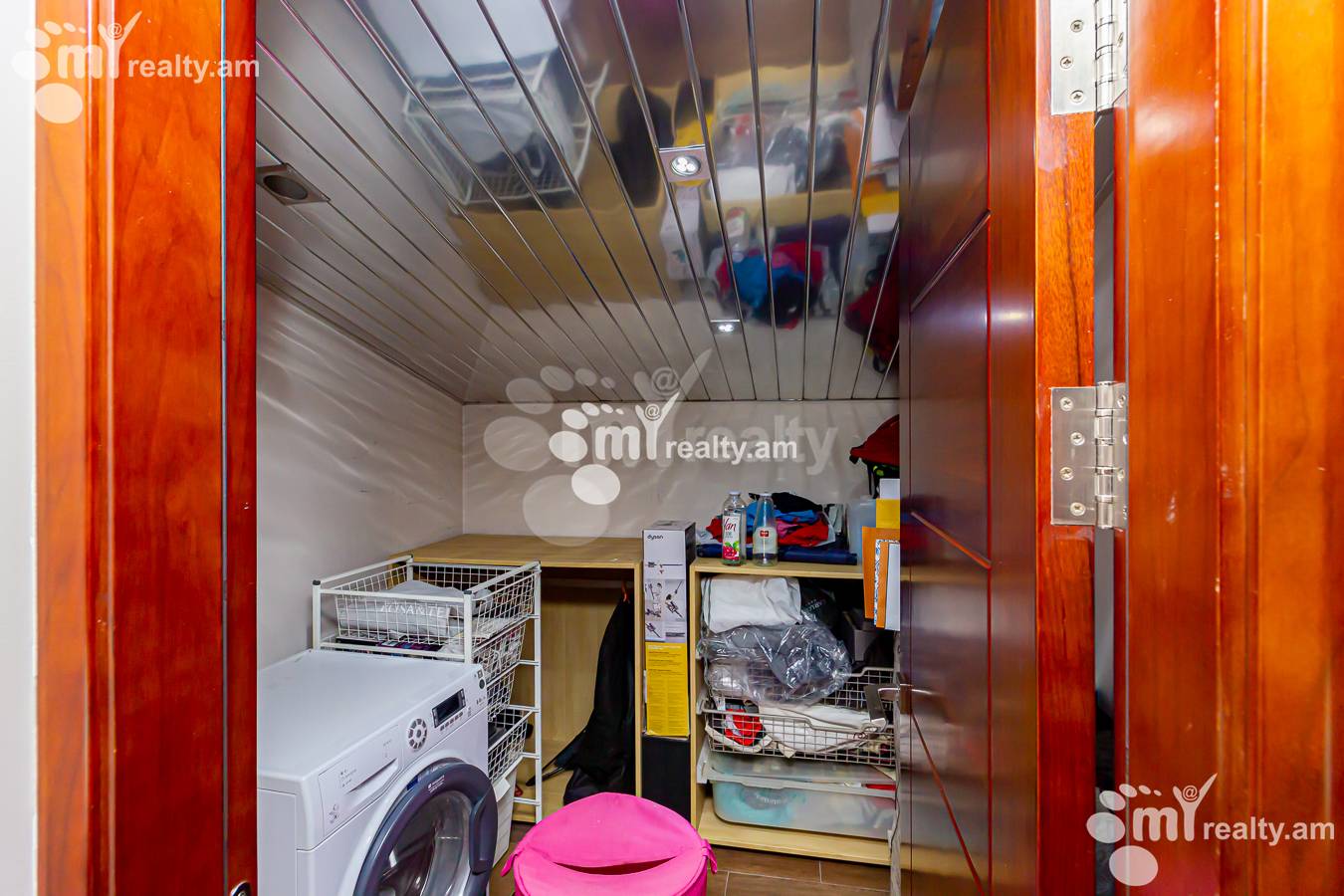 6 սենյականոց բնակարան  Ծարավ Աղբյուրի փող., Ավան Երևան, 152028