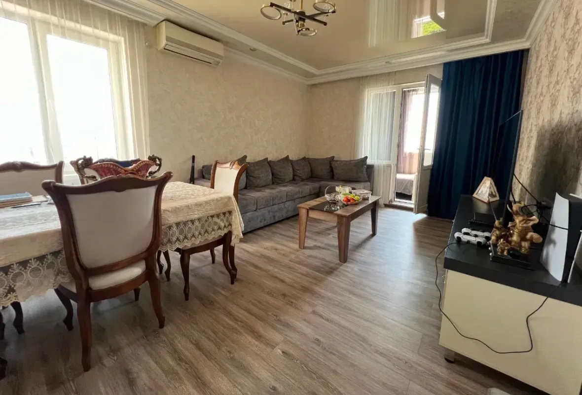 3 bedroom apartment for sale Kanaker 14 St, Qanaqer- Sejtun Yerevan, 161147