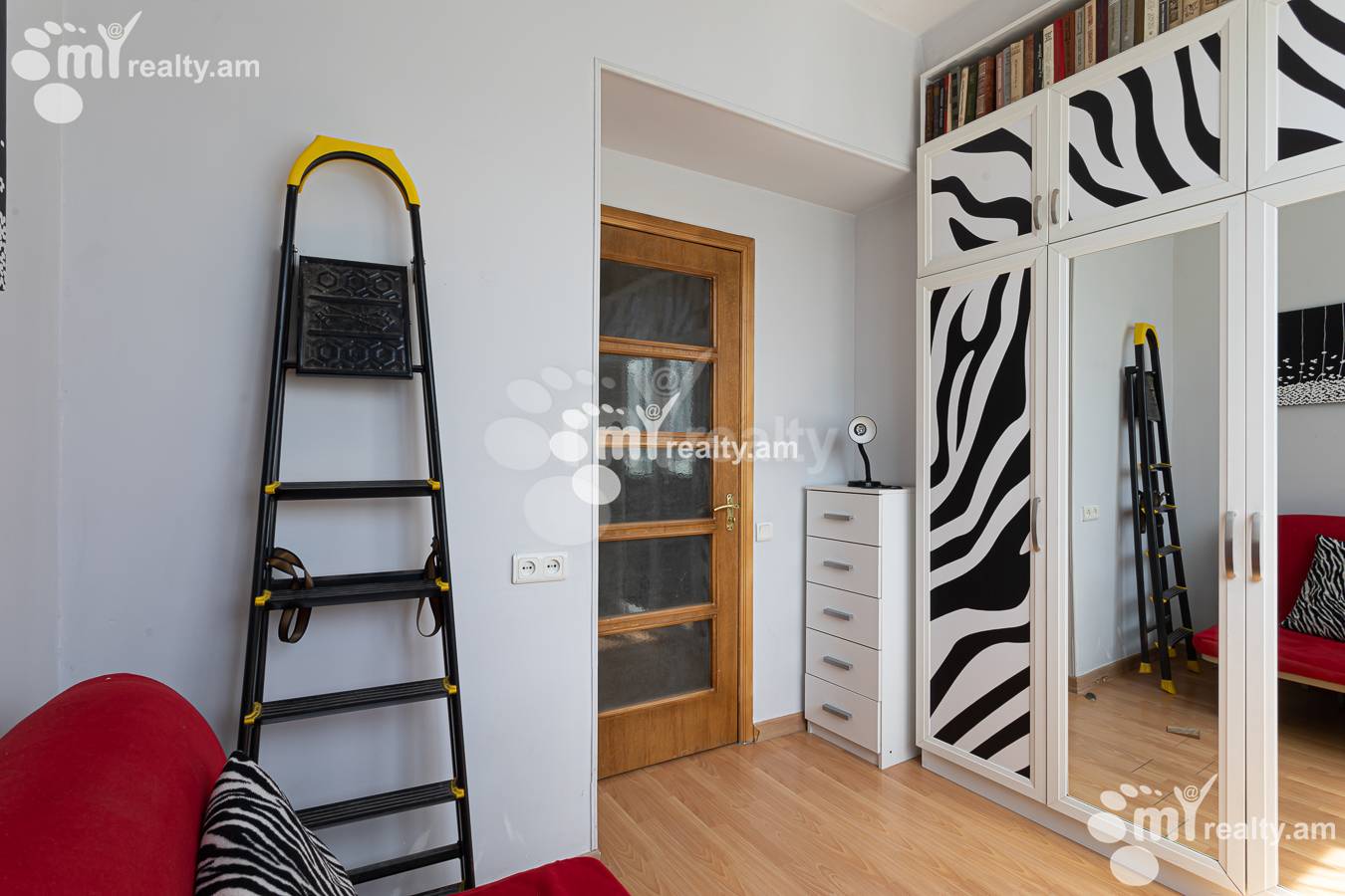 3 bedroom apartment for sale A. Avetisyan St, Arabkir Yerevan, 156879