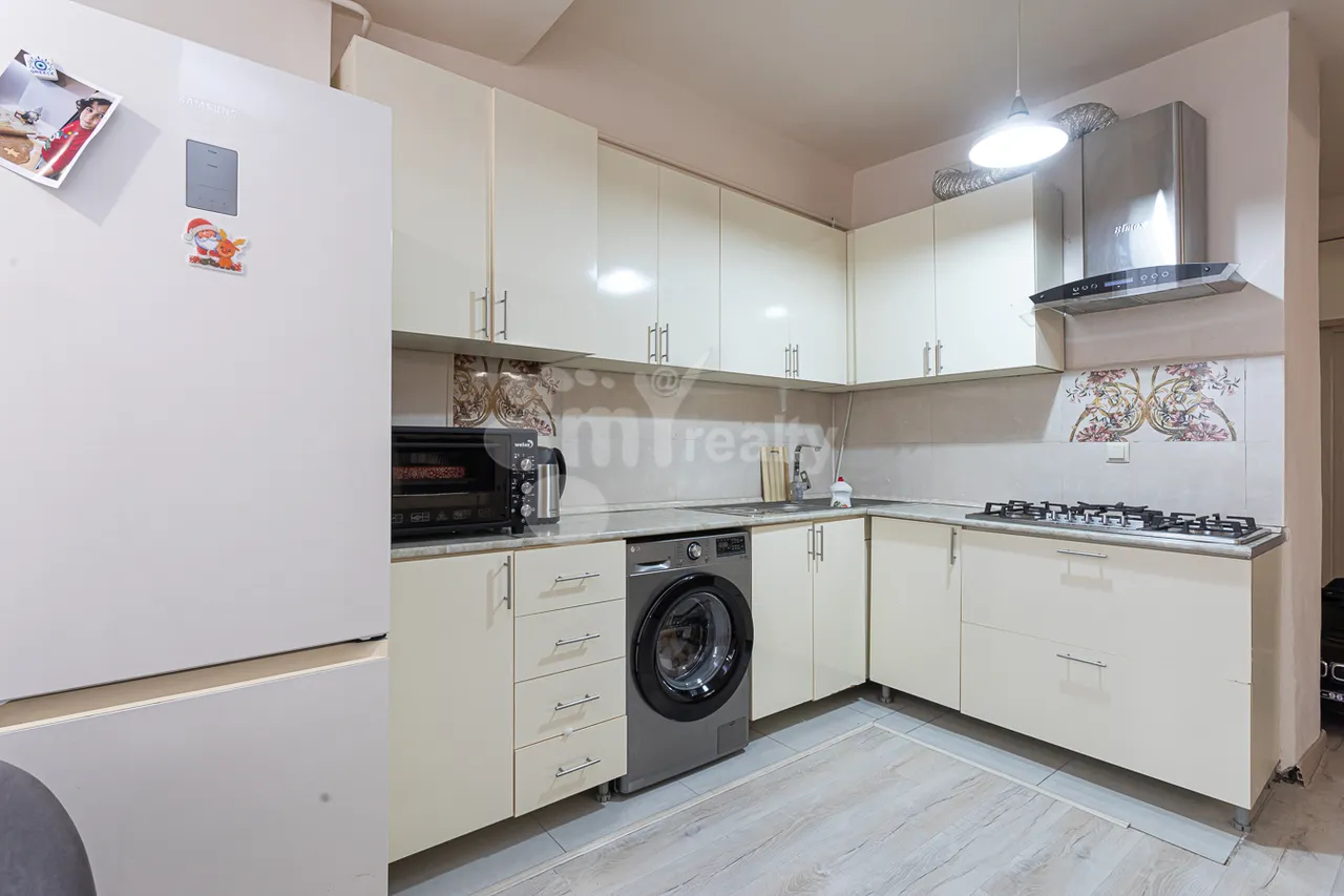 3 bedroom apartment for sale Hovsep Emin St, Arabkir Yerevan, 159404