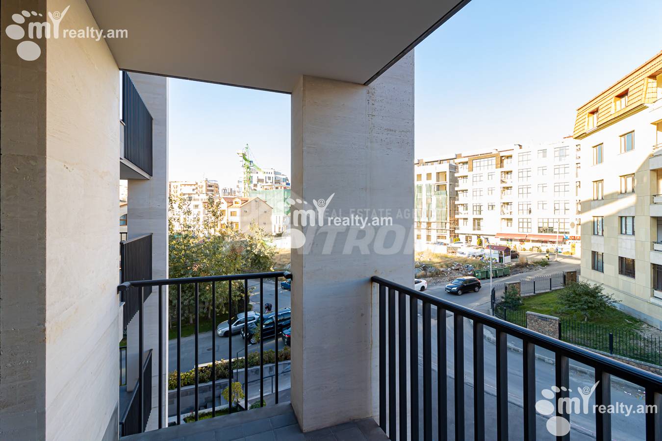 Купить 2 комнатную квартиру Антараин ул, Центр Ереван, 153747