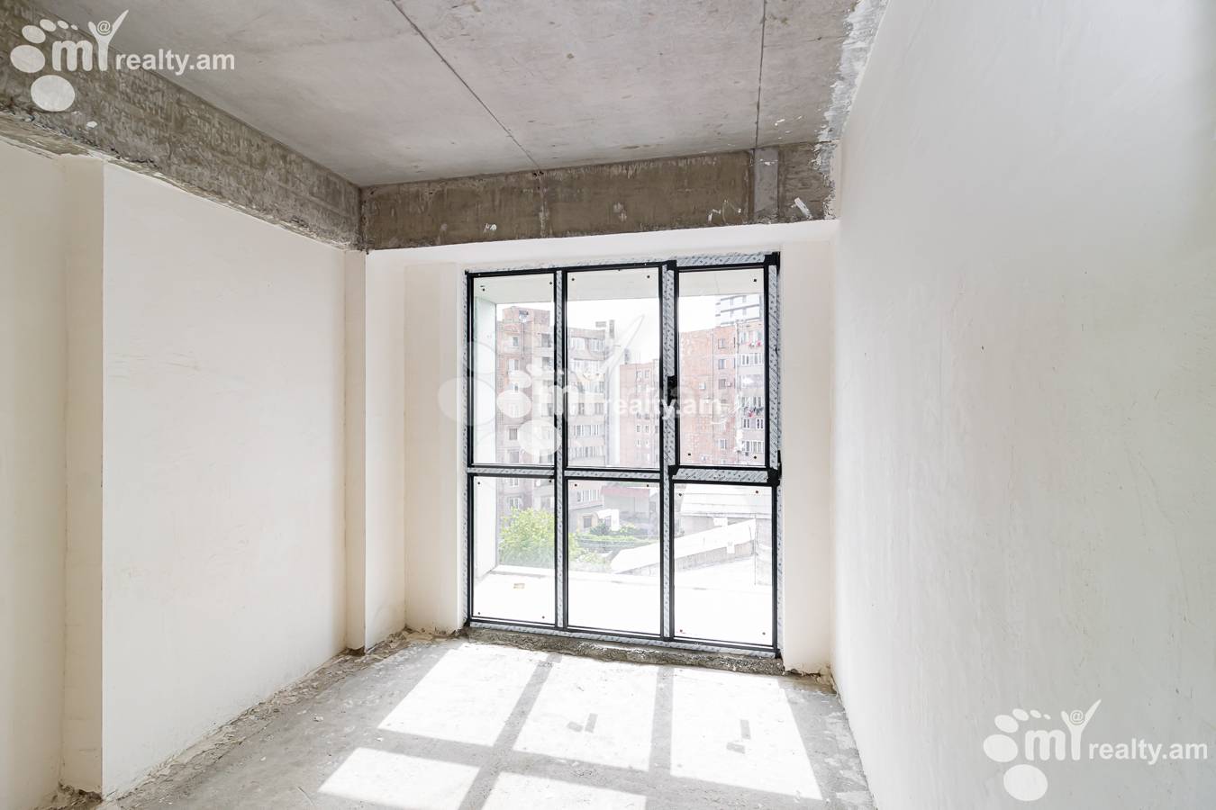 4 սենյականոց բնակարան  Գոգոլի փող., Քանաքեռ-Զեյթուն Երևան, 149790