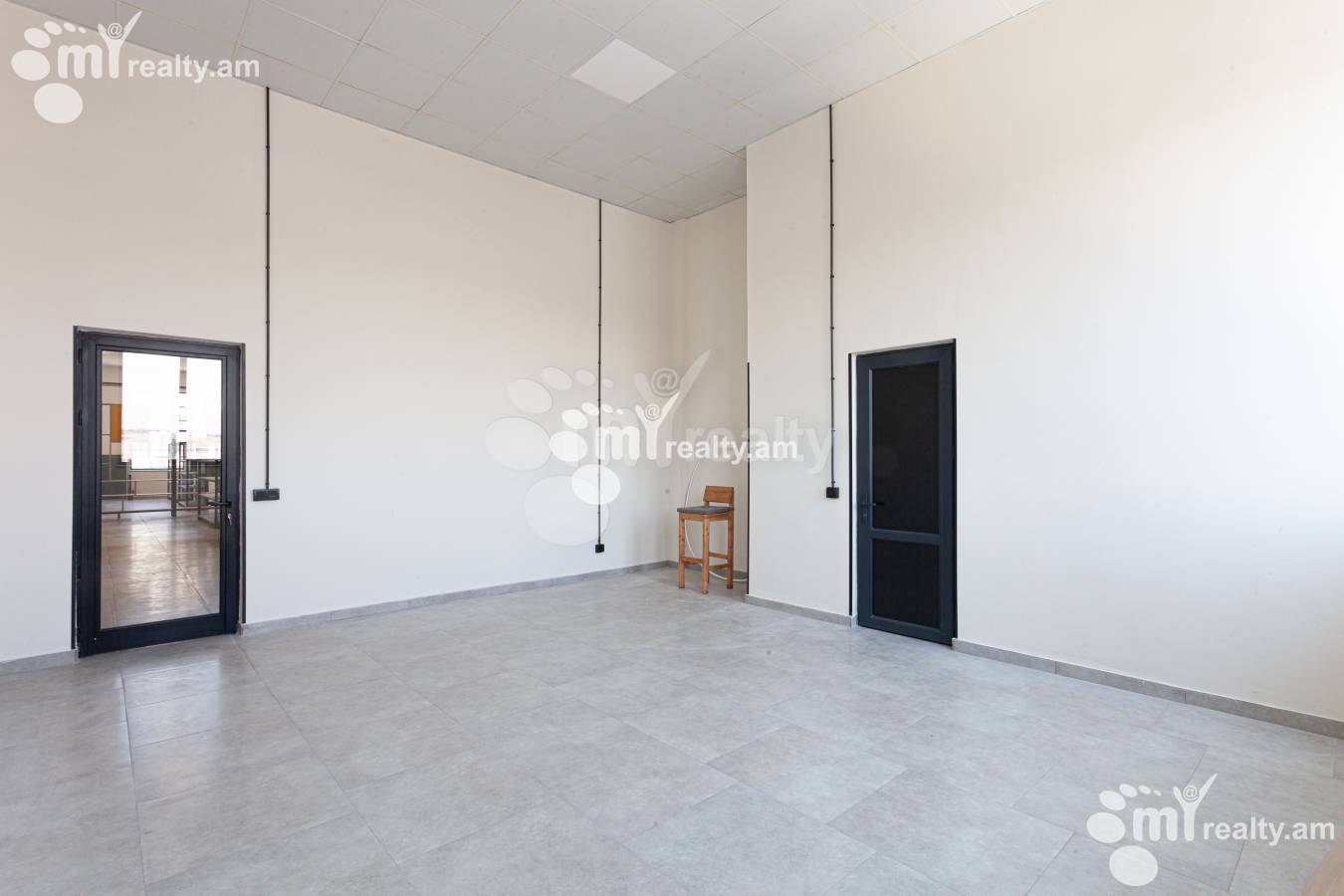 Снять коммерческoе помещение Ашхабад ул, Аван Ереван, 137362