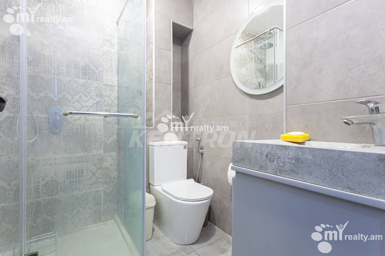 Купить 2 комнатную квартиру Антараин ул, Центр Ереван, 152044