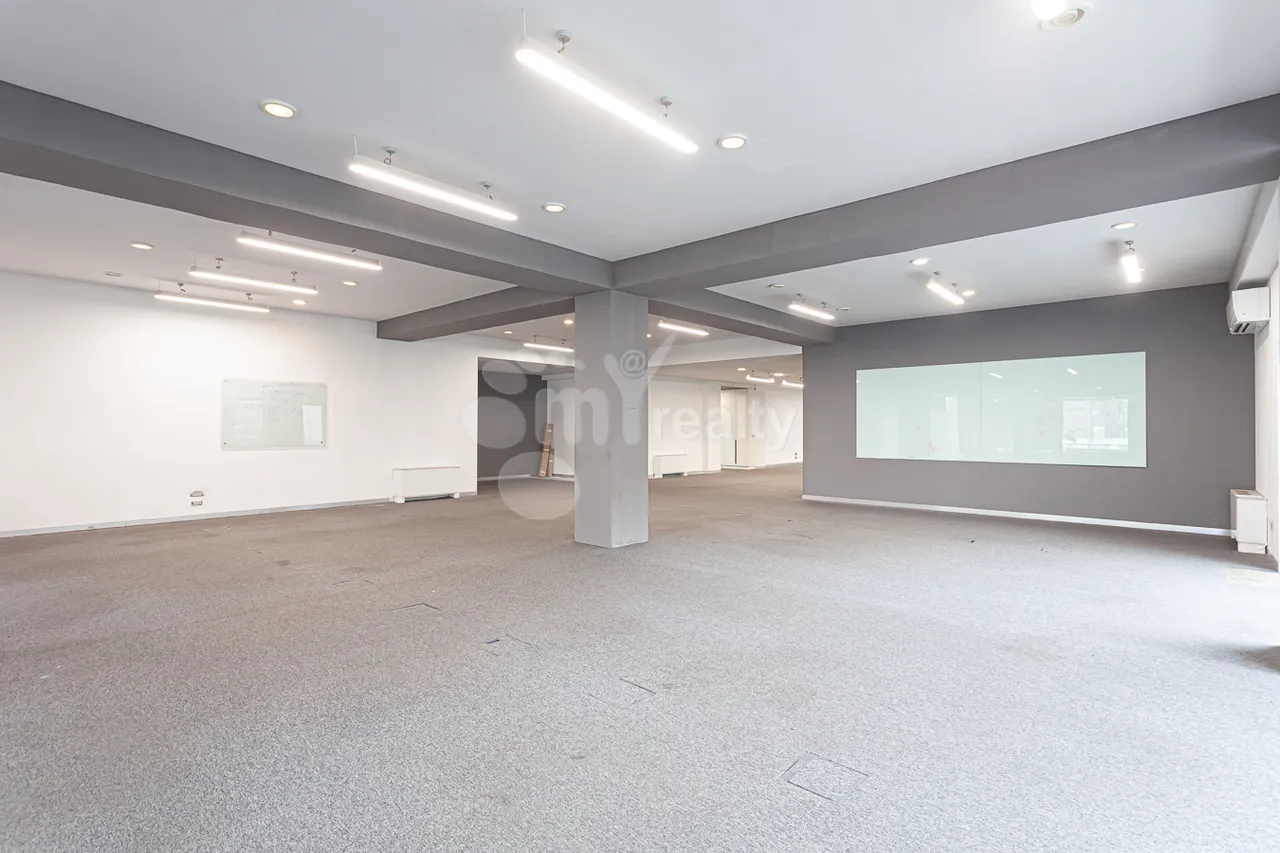 Commercial property for rent Leo St, Center Yerevan, 161973