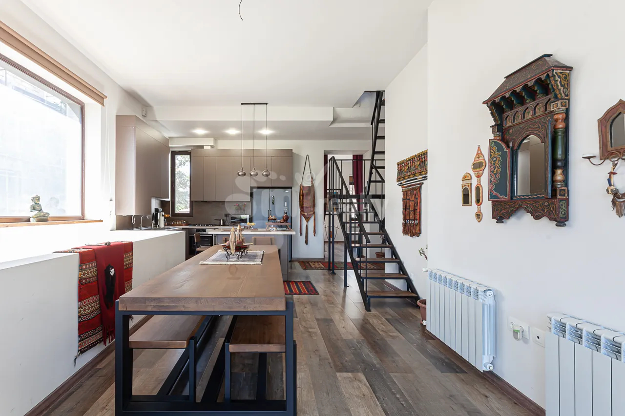 House for sale خیابان فیسکولتورنیکِر, مرکز شهر ایروان, 157326