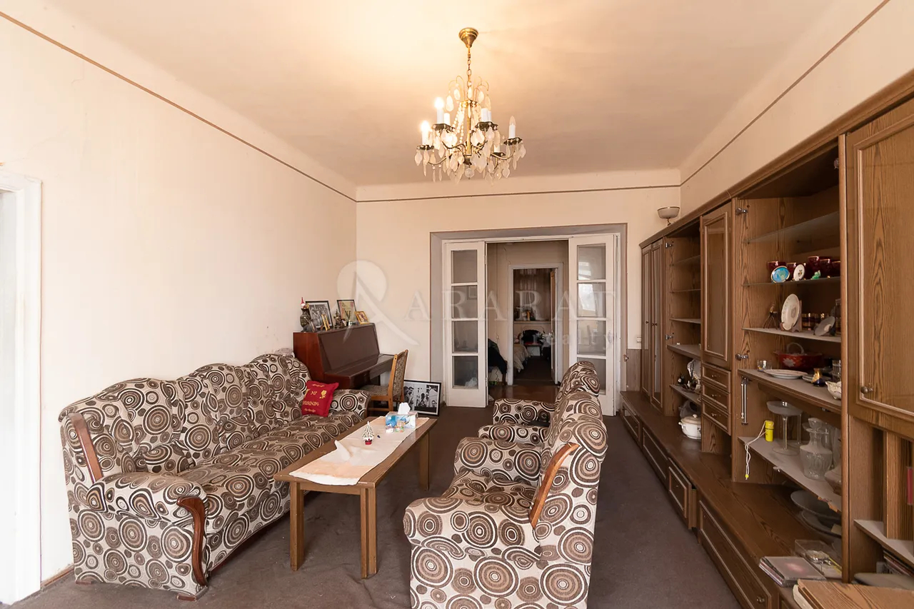 Купить 3 комнатную квартиру Баграмян пр(Кентрон), Центр Ереван, 158943