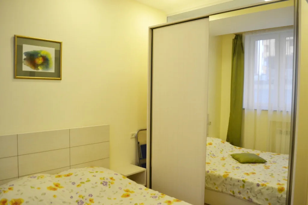 2 bedroom apartment for rent خیابان ساریان, مرکز شهر ایروان, 157334