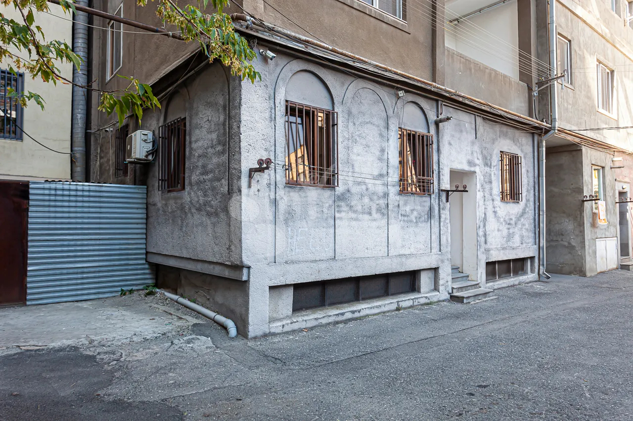4 bedroom apartment for sale V.Vagharshyan St, Arabkir Yerevan, 161711