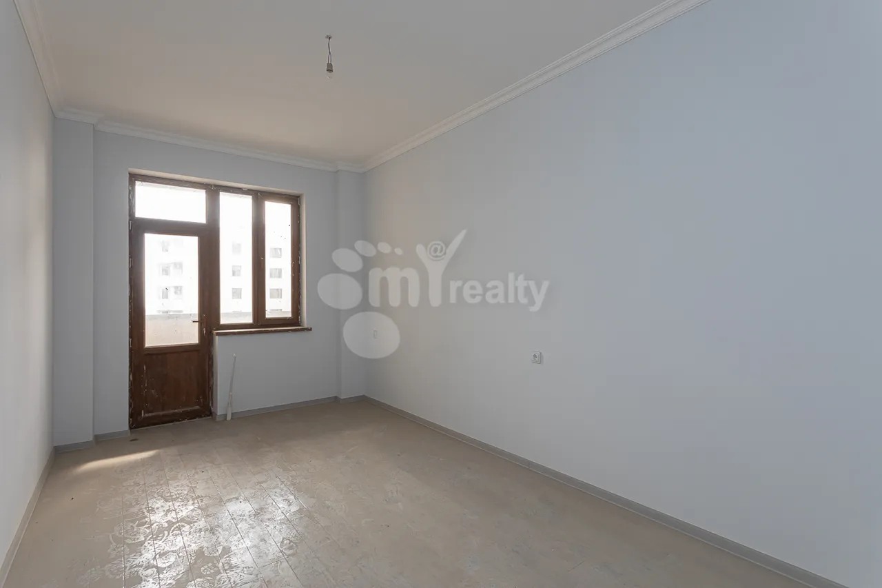 4 սենյականոց բնակարան  Մ․ Մելքոնյան փող, Կենտրոն Երևան, 160108