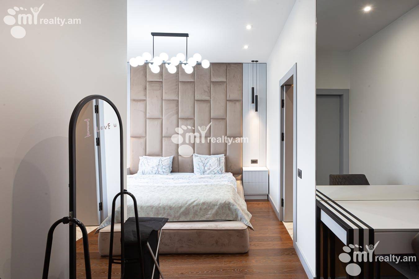 3 bedroom apartment for sale Antarayin St, Center Yerevan, 155240