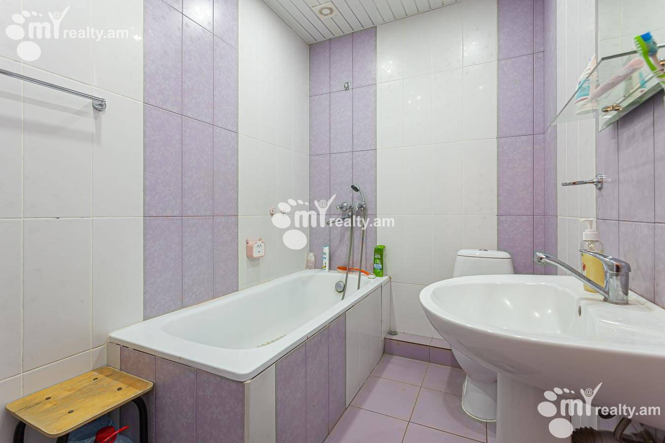 Купить 3 комнатную квартиру Лвовян ул, Нор-Норк Ереван, 155280