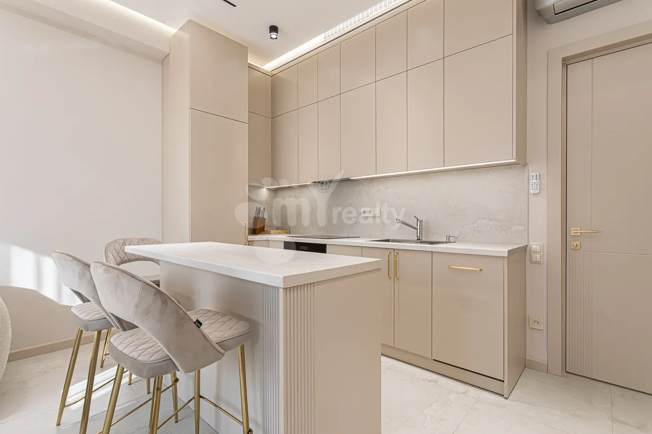 3 bedroom apartment for rent Arshakunyats Ave, Center Yerevan, 158402