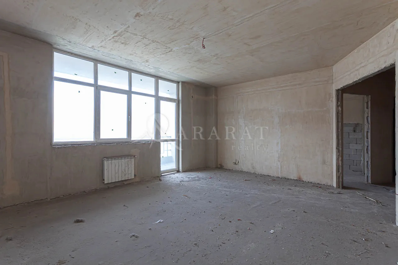 3 սենյականոց բնակարան  Ռոստոմի փող, Կենտրոն Երևան, 157235