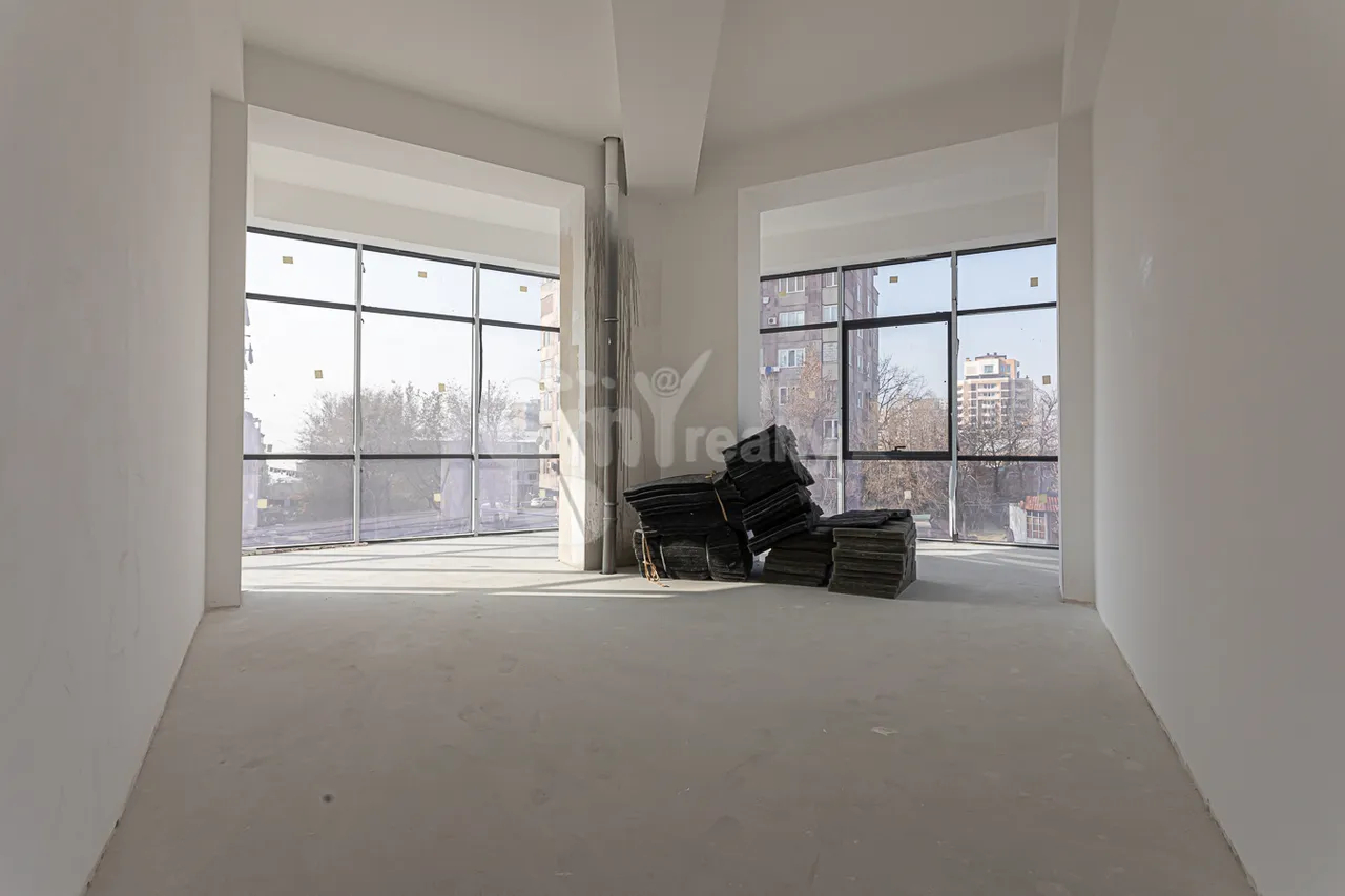 Commercial property for rent N. Zaryan St, Arabkir Yerevan, 158319