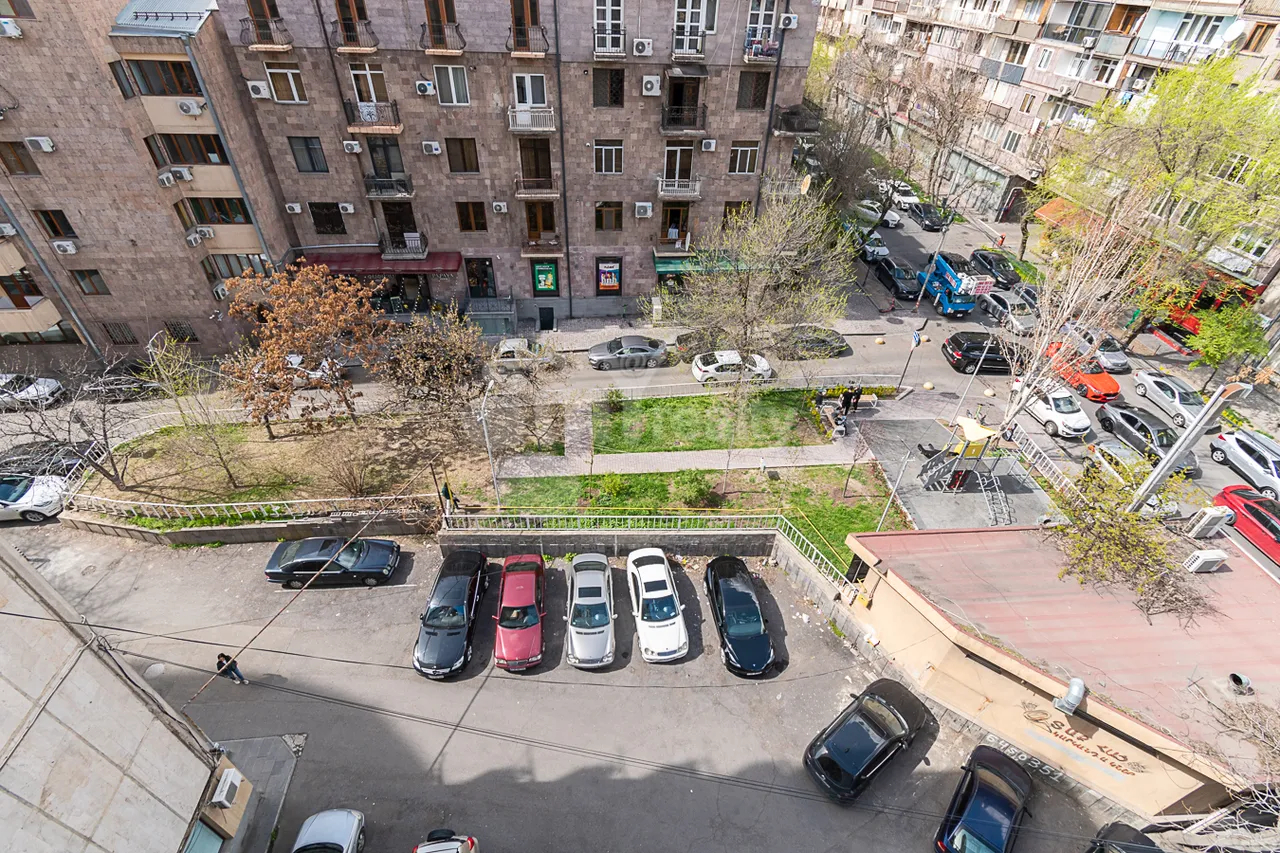 2 bedroom apartment for rent خیابان پوشکین, مرکز شهر ایروان, 160138