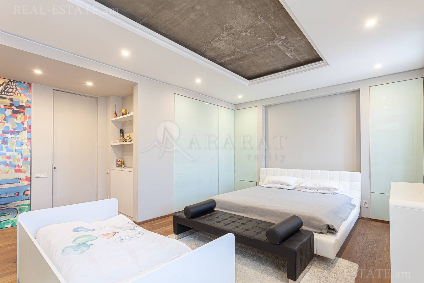 2 bedroom apartment for sale Antarayin St, Center Yerevan, 144593