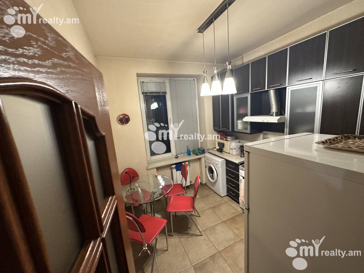 2 bedroom apartment for rent خیابان چارِنتس, مرکز شهر ایروان, 155182