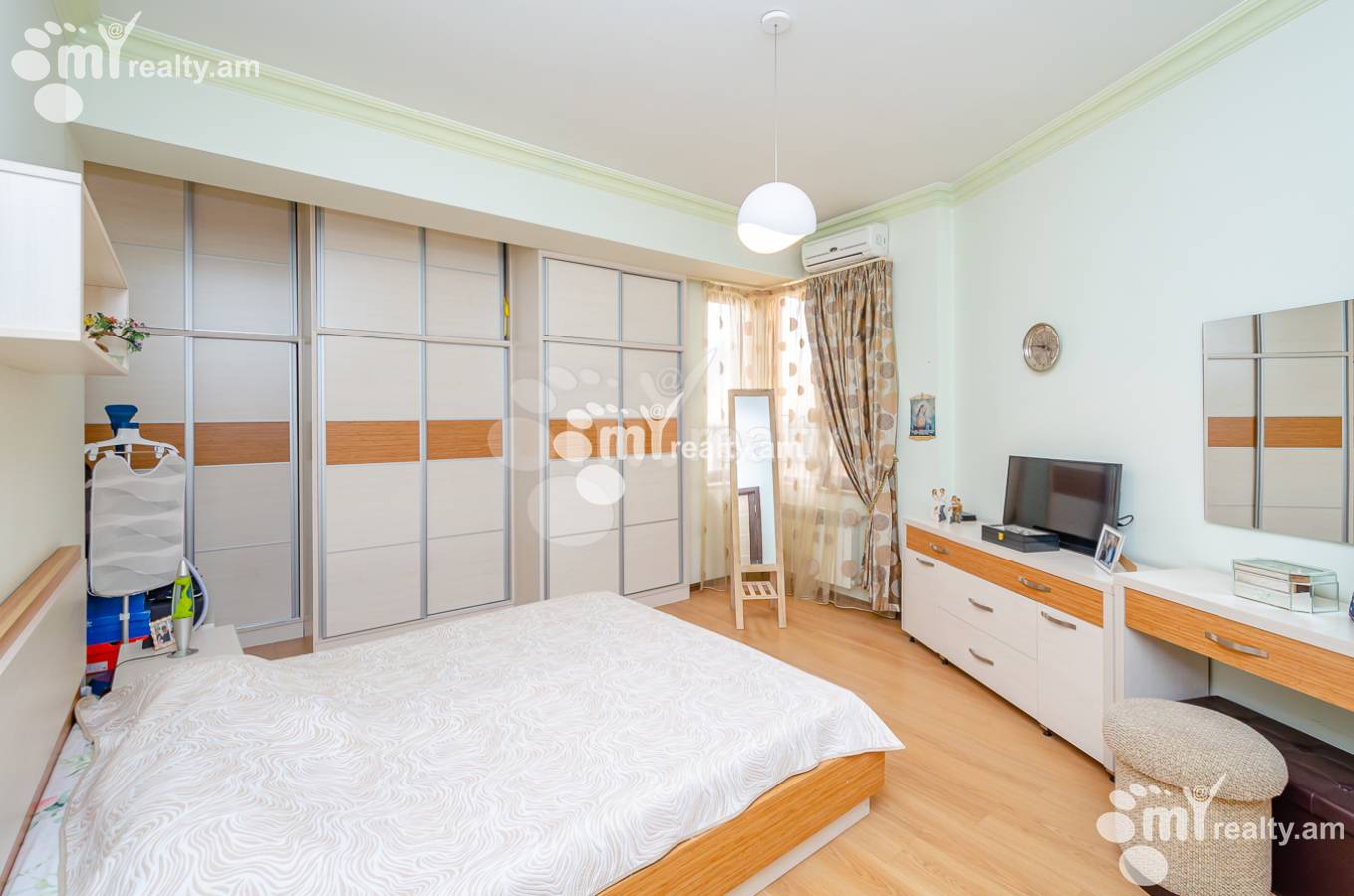 4 սենյականոց բնակարան  Կոմիտասի պող, Արաբկիր Երևան, 153021