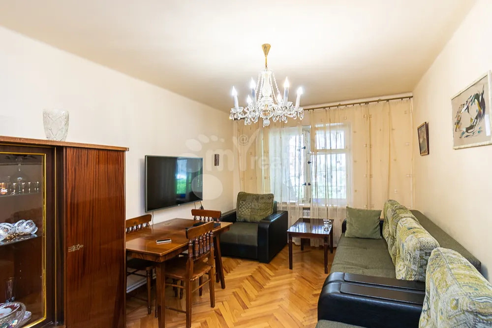bnakaran/3-senyakanoc/Abovyan+St/Center/Yerevan