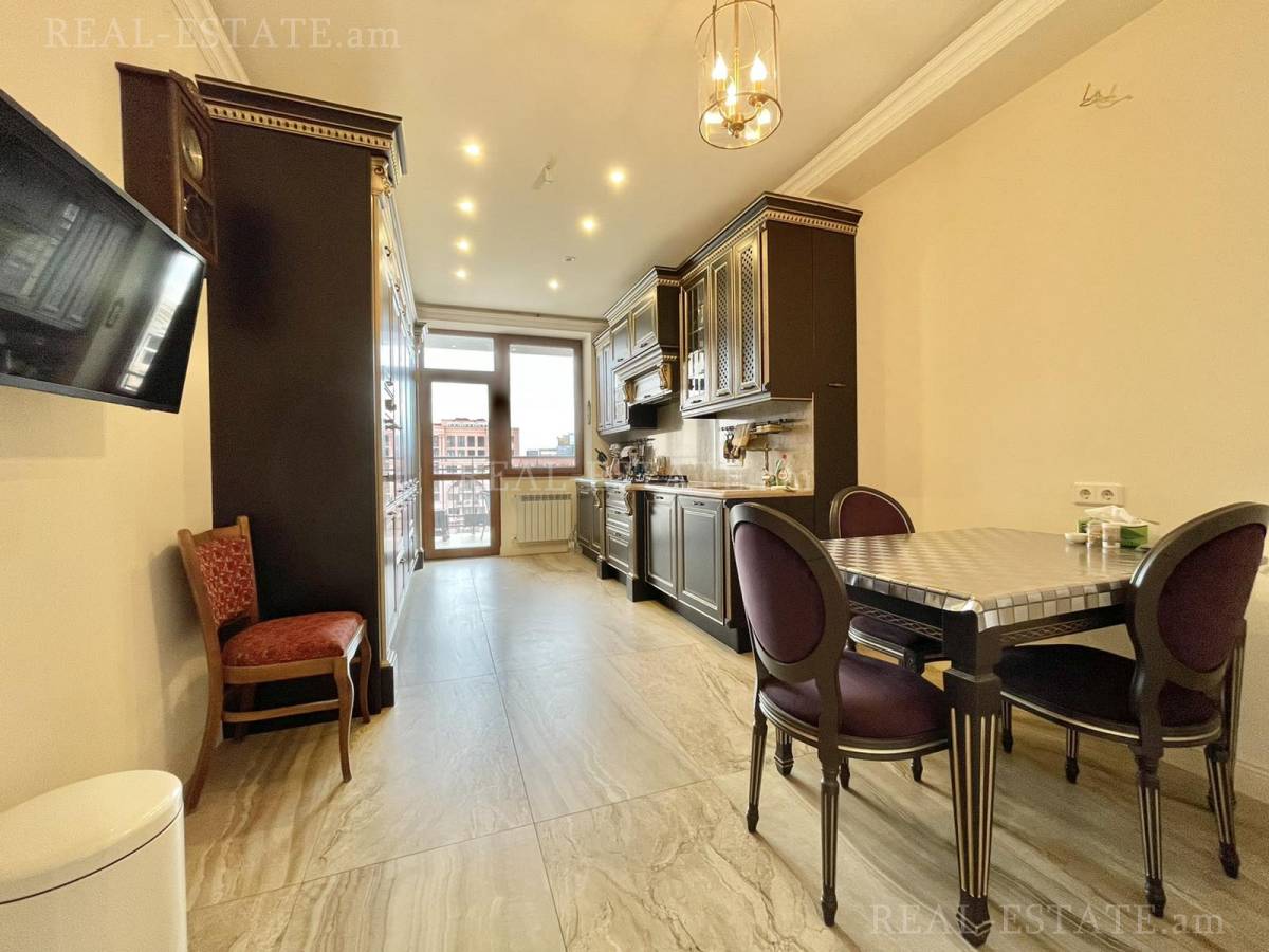 4 bedroom apartment for sale خیابان آرام, مرکز شهر ایروان, 112955